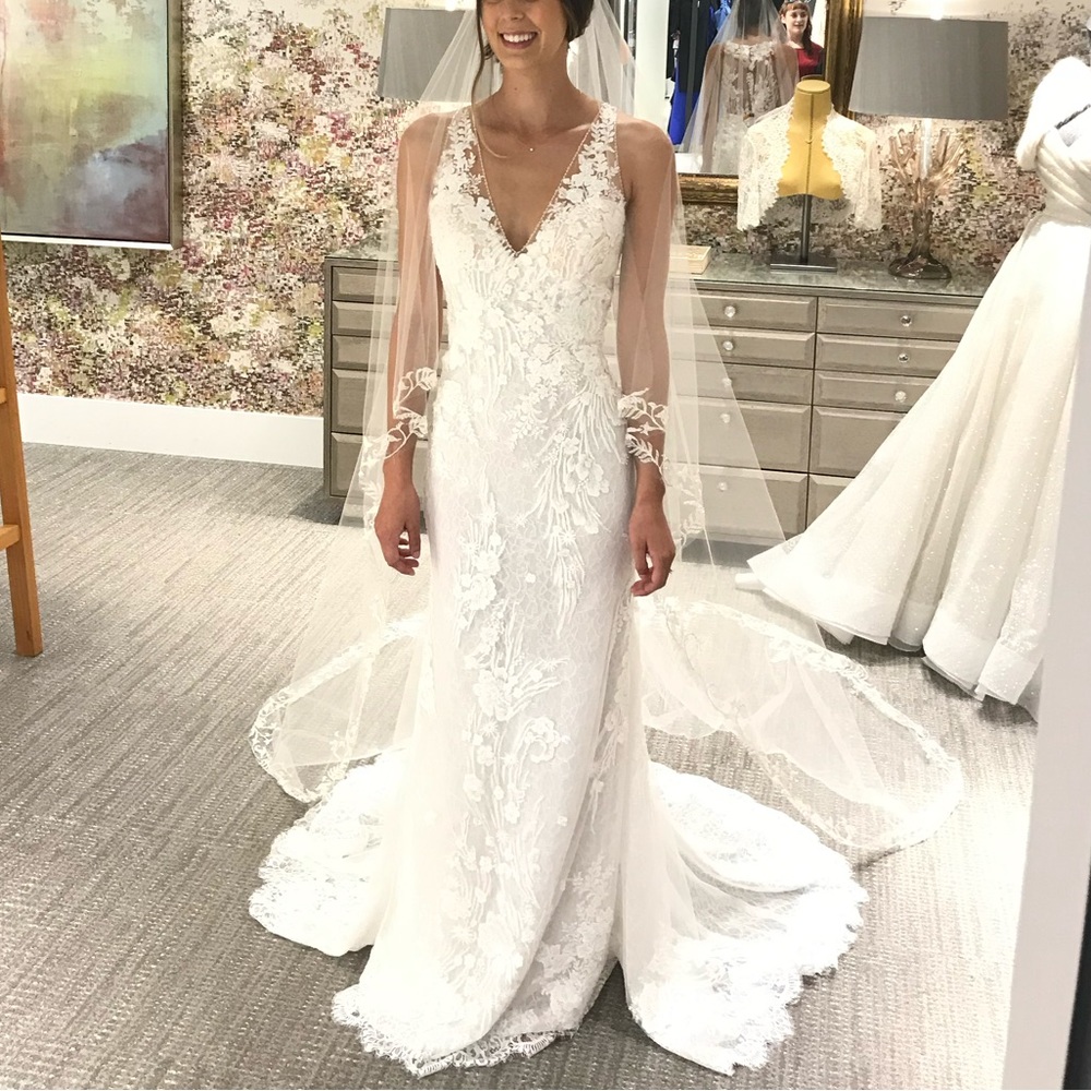 Pronovias EOS Lace Wedding Dress